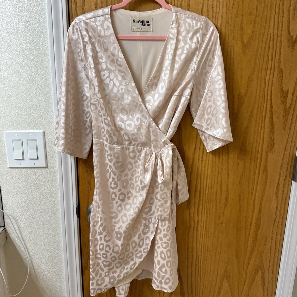 Savannah Jane Chic Leopard Print Wrap Dress - image 4